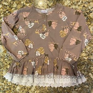 Girls Hanna Andersson Button Up Shirt with Lace detail size 130 (M)